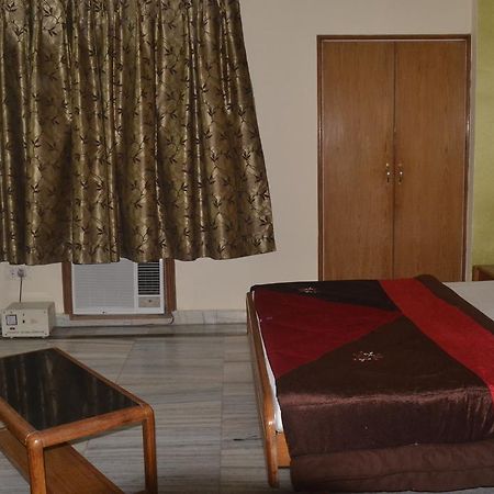 Hotel Har Ki Pauri Харидвар Экстерьер фото