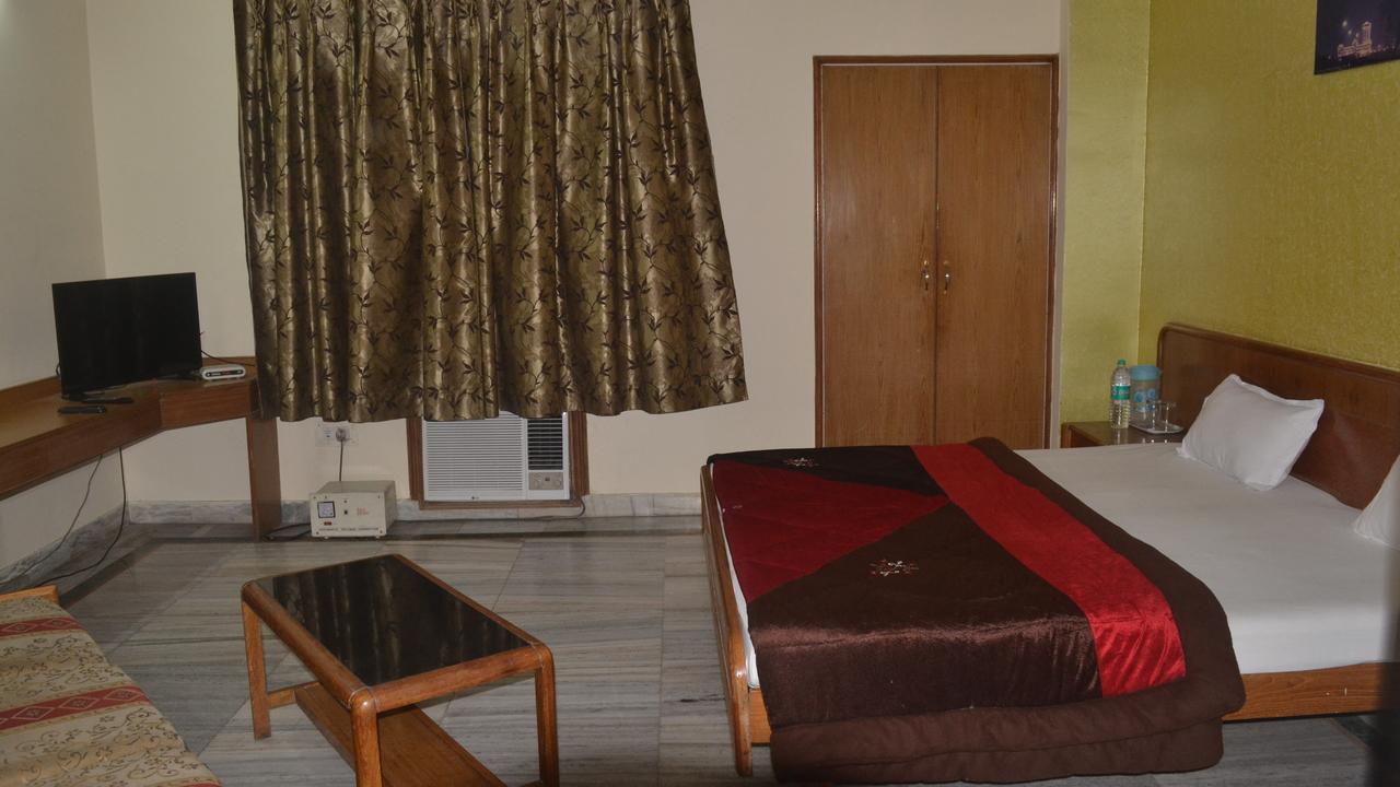 Hotel Har Ki Pauri Харидвар Экстерьер фото